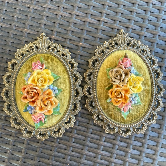 Capodimonte Other - VINTAGE Set of 2 Capodimonte Porcelain Framed 3D Floral Mural Wall Plaques